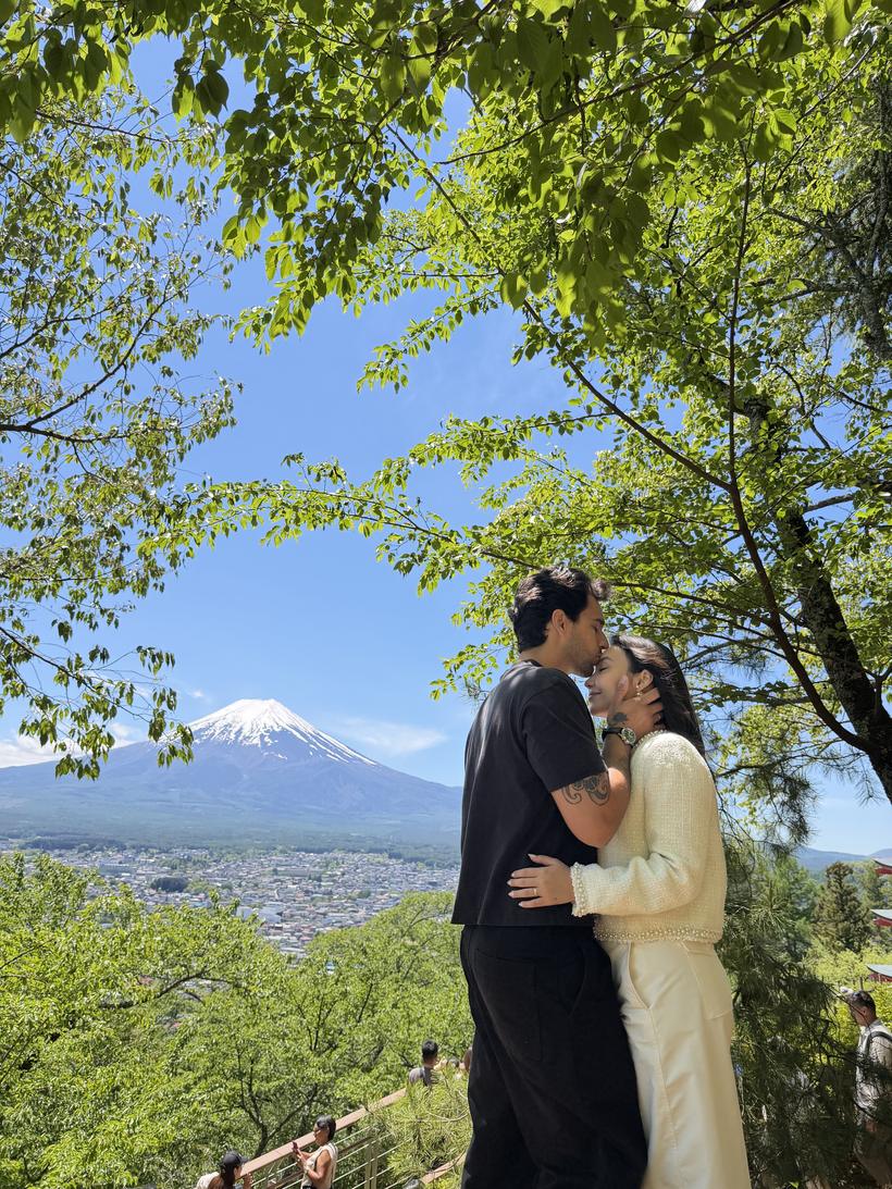 César e Thais Ayumi no Monte Fuji